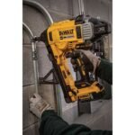 DEWALT 1In 20V MAX XR Cordless Concrete Nailer Kit with Pin Magazine - Image 3