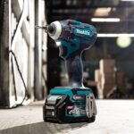 Makita 40V Max XGT Brushless Cordless 2-Piece 2.5Ah/4.0Ah Combo Kit - Image 6