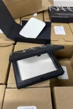 NARS Light Reflecting Pressed Setting Powder - Image 4