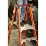 Werner 6 Ft. Type IA Fiberglass Platform Ladder with Casters - Image 2